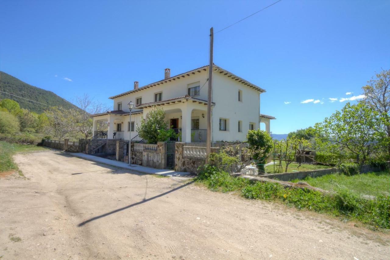 Amatalasvinas Piedralaves Buitenkant foto